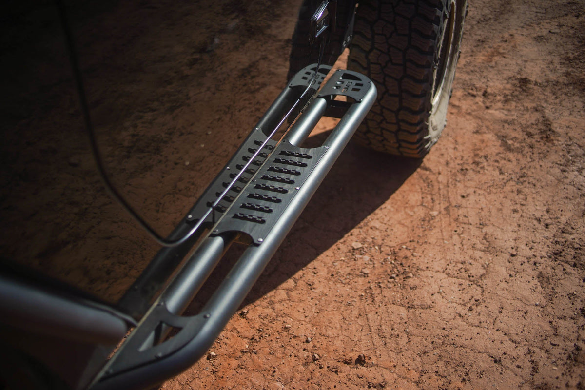 2007-2018 Jeep Wrangler JK OE Plus Side Steps