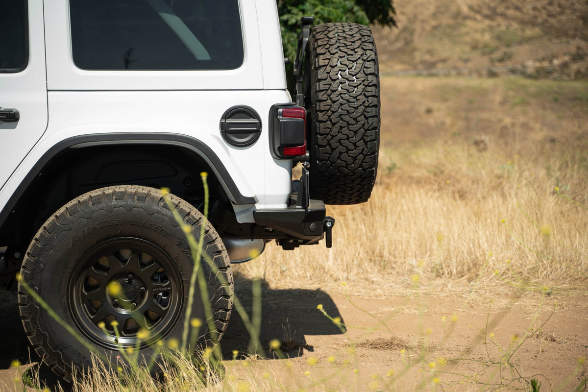Jeep Wrangler JL MTO Series Rear Bumper w/ Optional Tire Carrier