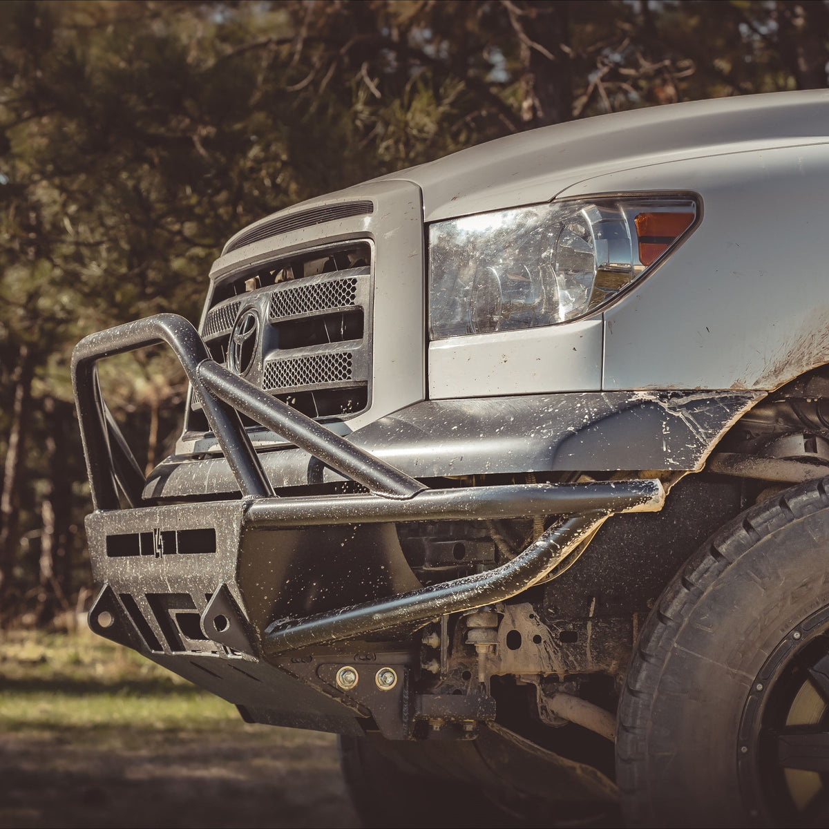 Tundra Hybrid Front Bumper / 2nd gen / 2007-2015