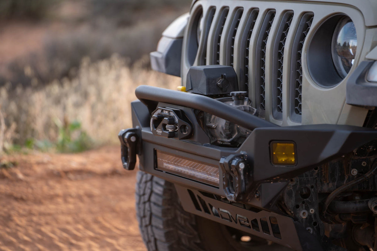 Jeep Wrangler JL & Gladiator JT FS-7 Mid-Width Winch Front Bumper