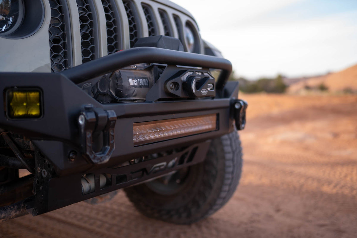 Jeep Wrangler JL & Gladiator JT FS-7 Mid-Width Winch Front Bumper