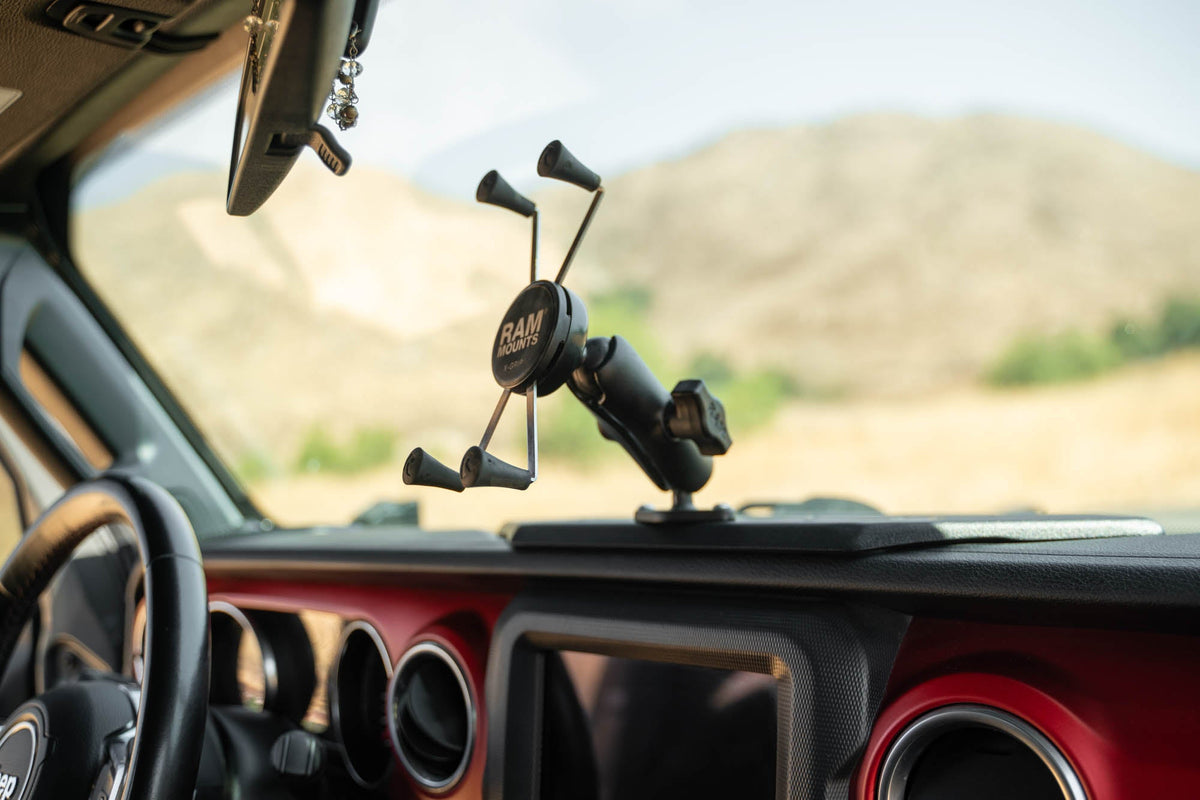 Jeep Wrangler JL & Gladiator JT Device Dash Mount V2