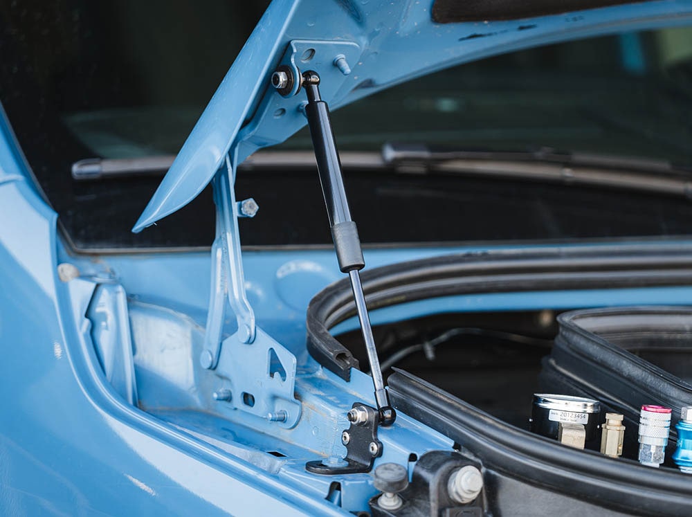 Sprinter Hood Strut Kit