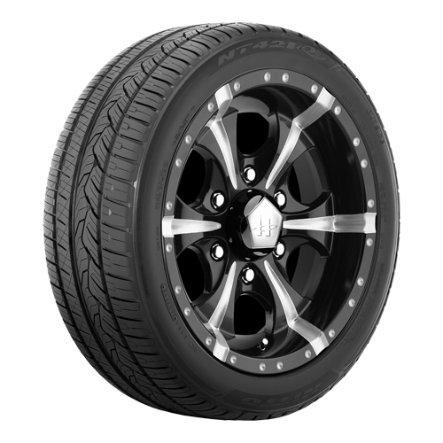 Nitto Nt-421Q 255/65R18
