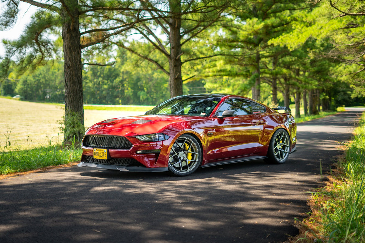American Racing AR924 Crossfire Graphite on a 2019 Ford Mustang