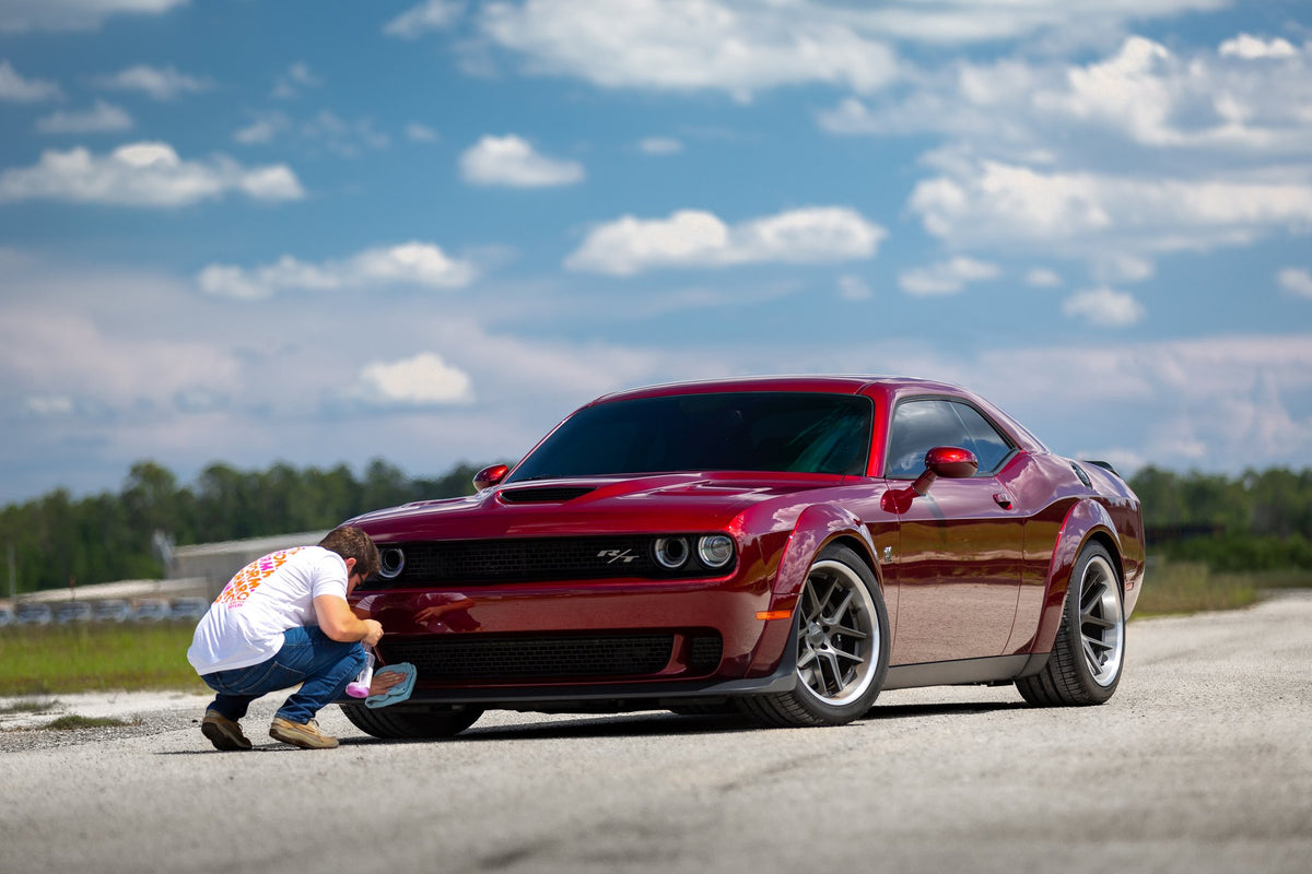 American Racing AR942 Bishop Matte Gunmetal with Machined Lip on a 2020 Dodge Challenger