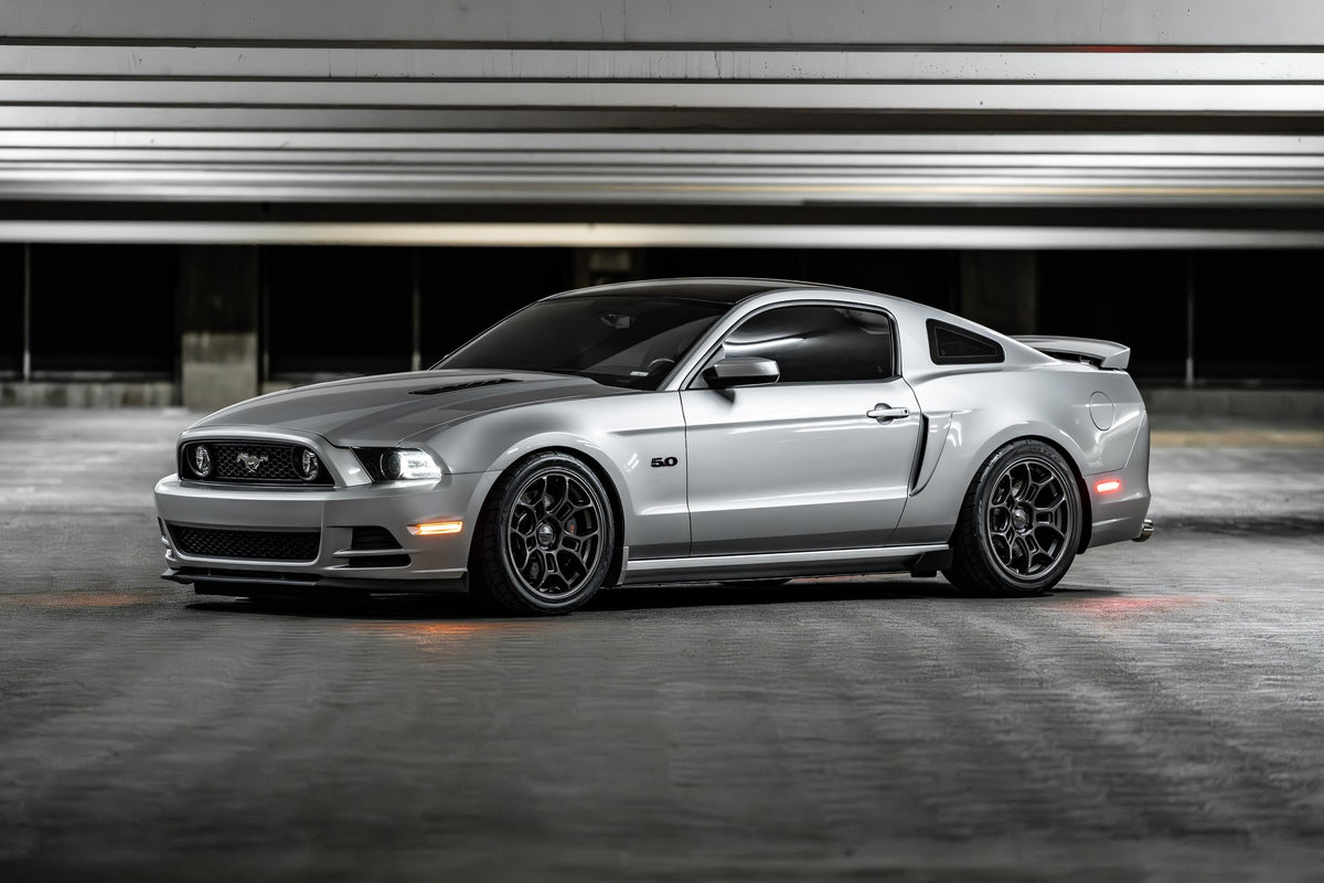 American Racing AR952 GT Street Matte Gunmetal on a 2013 Ford Mustang