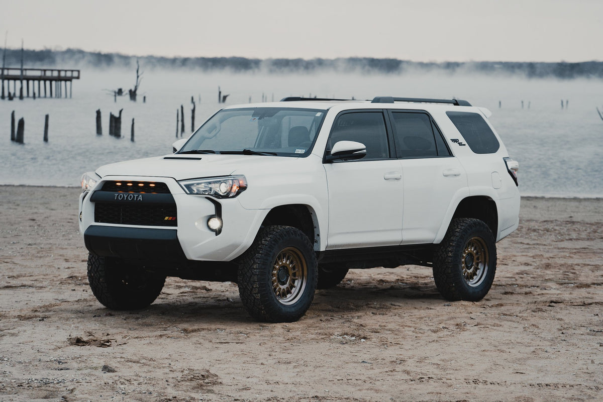 Black Rhino Aliso Gloss Bronze on a 2019 Toyota 4Runner