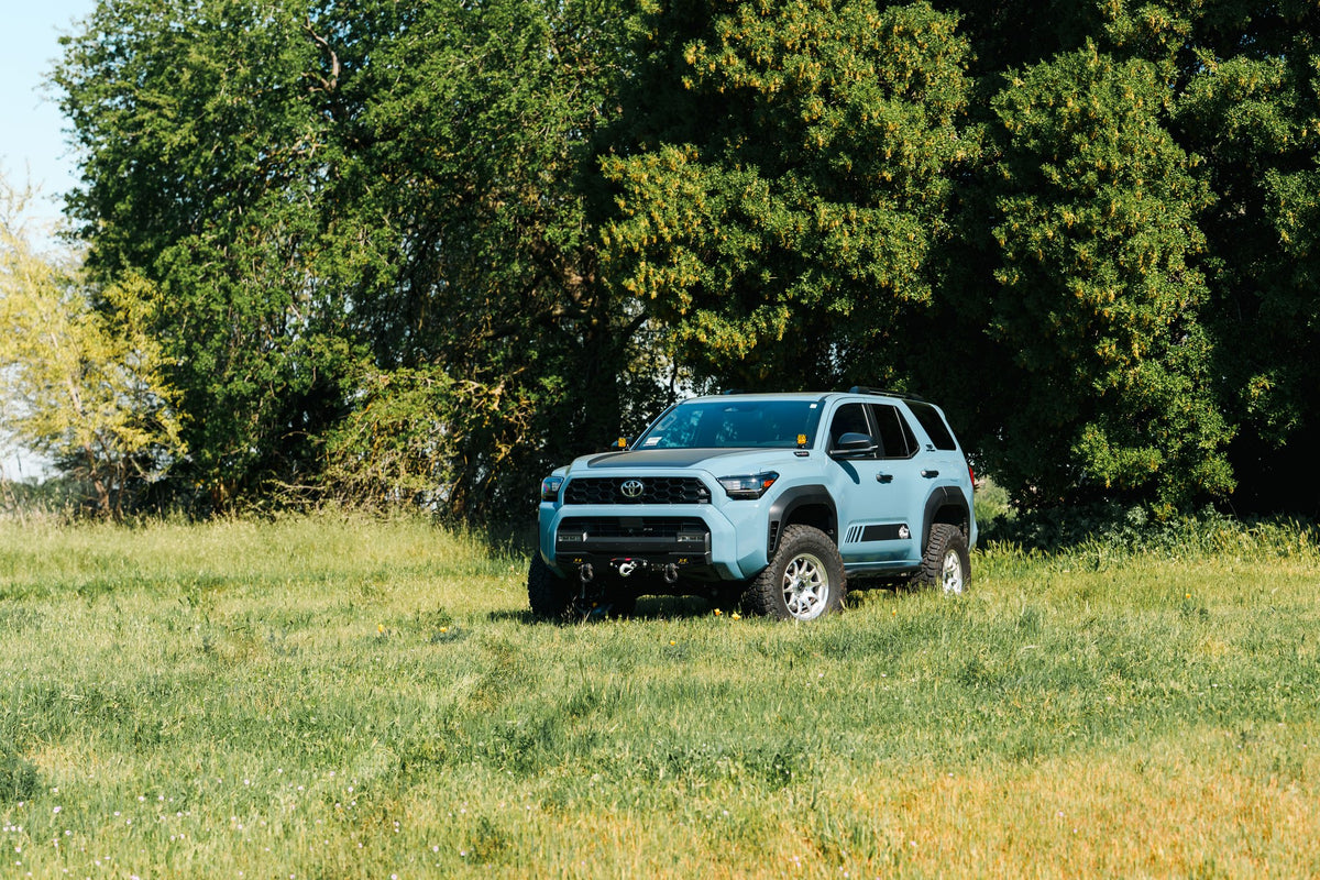 Black Rhino BR038 Ronin Gloss Silver with Machined Face on a 2025 Toyota 4Runner