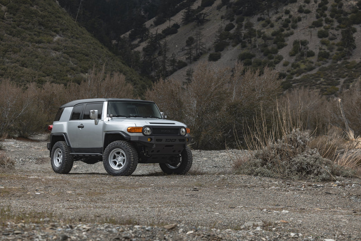Black Rhino Shogun Hyper Silver on a Toyota FJ Cruiser
