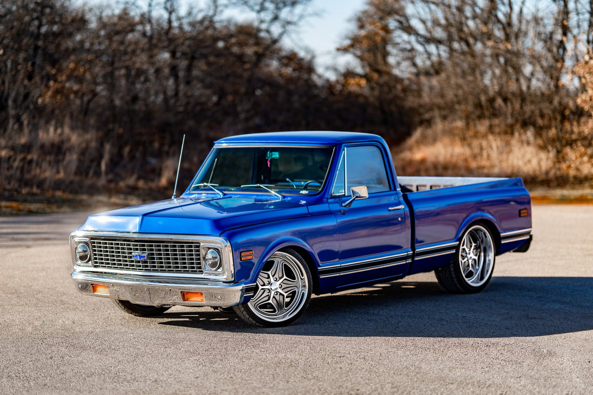 Foose F172 Merlot Anthracite Machined on a Chevy C10