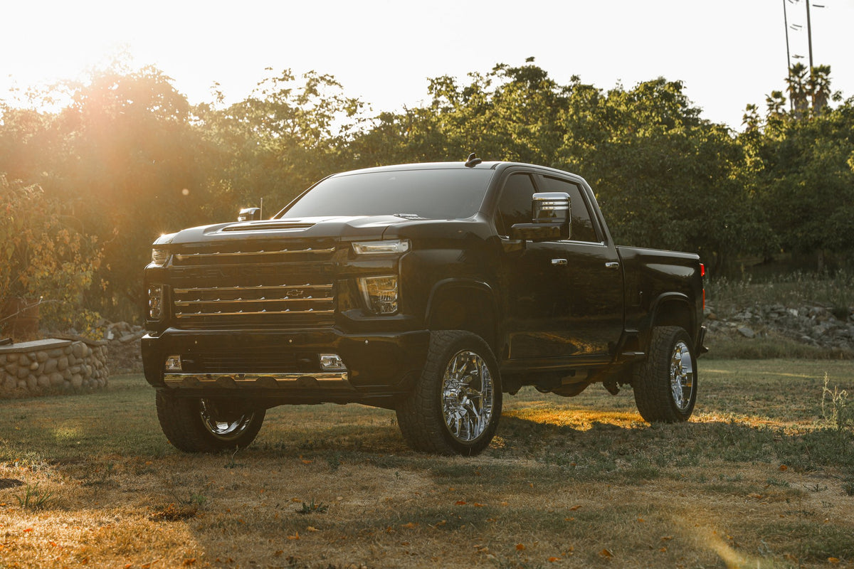 Fuel Off-Road D743 Saber Chrome on a Chevy