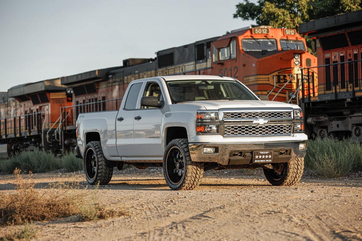 Fuel Off-Road D747 Lockdown Gloss Black Milled on a Chevy