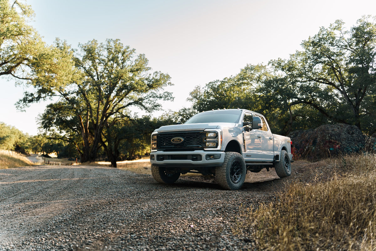 Fuel Off-Road FC881 Surge Gloss Black on a 2025 Ford F250