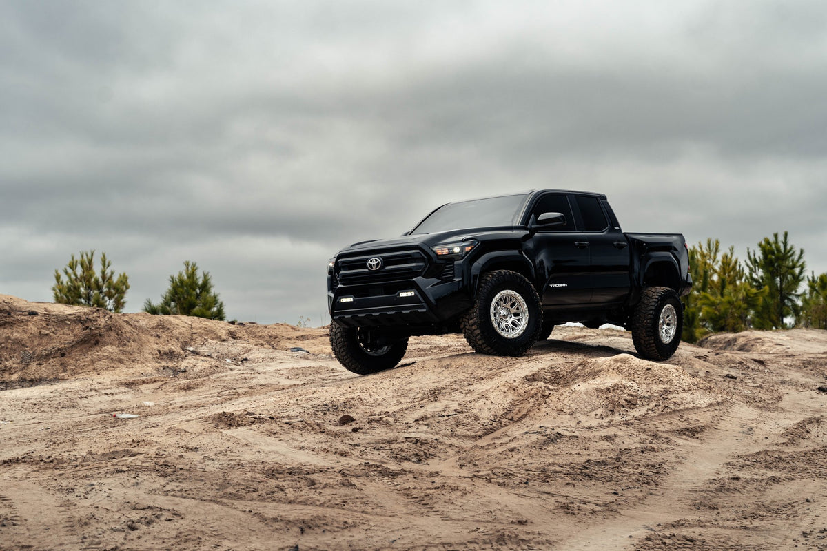 Fuel Off-Road FC881 Surge Gloss Silver with Machined Face on a Toyota Tacoma
