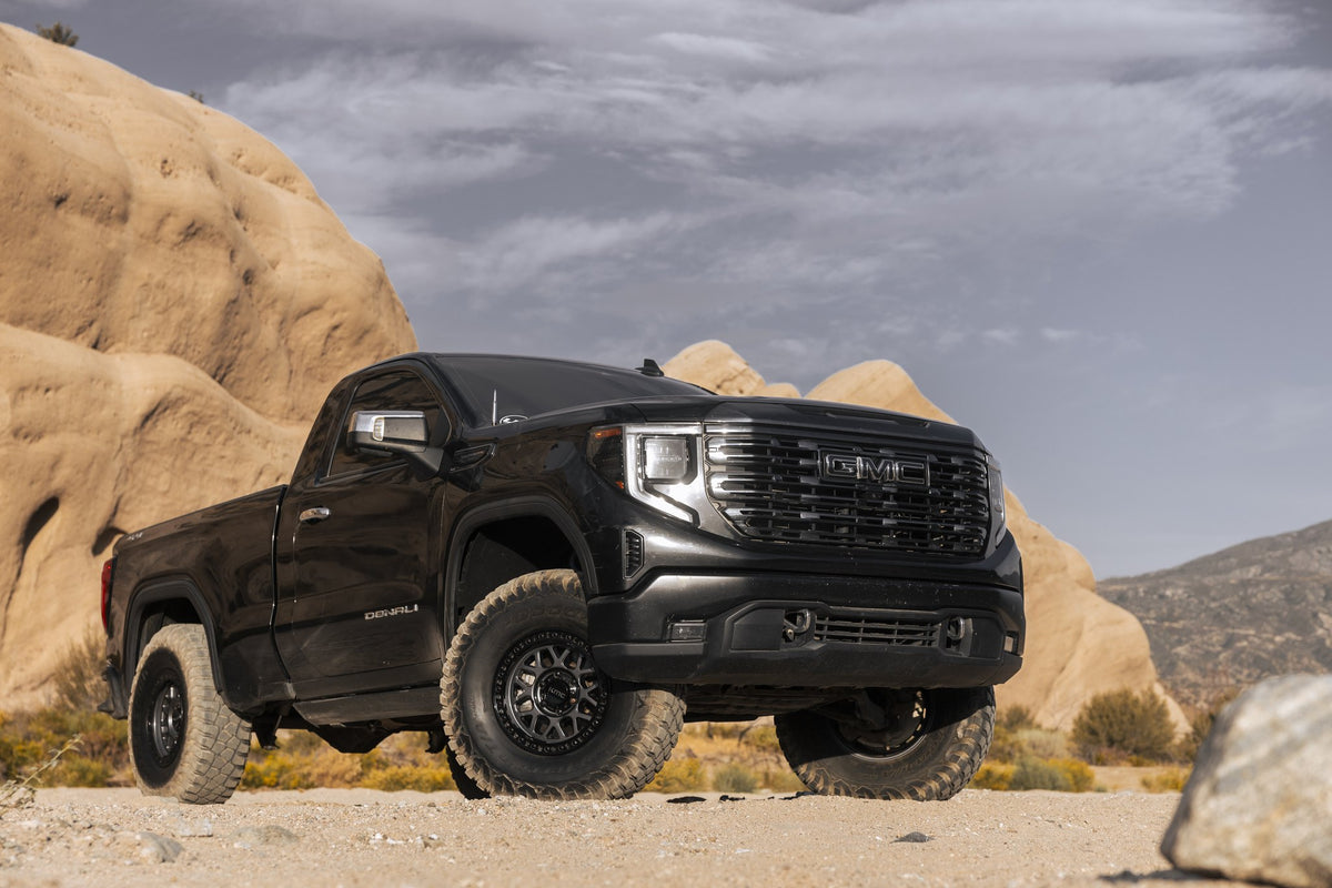 KMC KM549 GRS Gloss Gunmetal with Gloss Black on a 2025 GMC Sierra