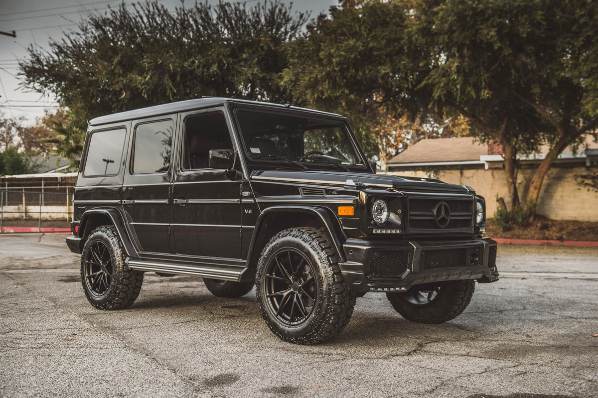 Niche M117 Misano Matte Black on a 2018 Mercedes G Wagon