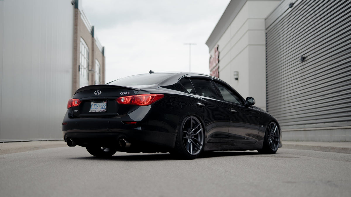 Niche M204 Vosso Matte Anthracite on a 2015 Infiniti Q50S