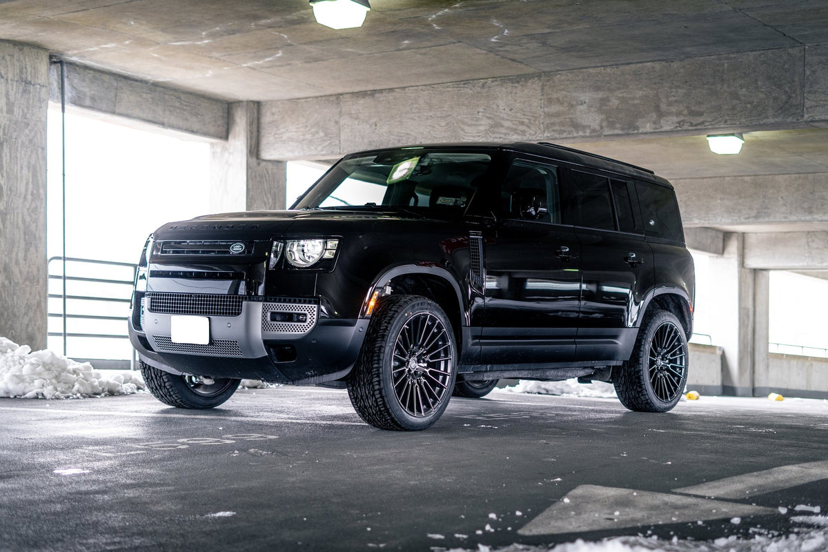 Niche M250 Premio Matte Black on a 2020 Land Rover Defender