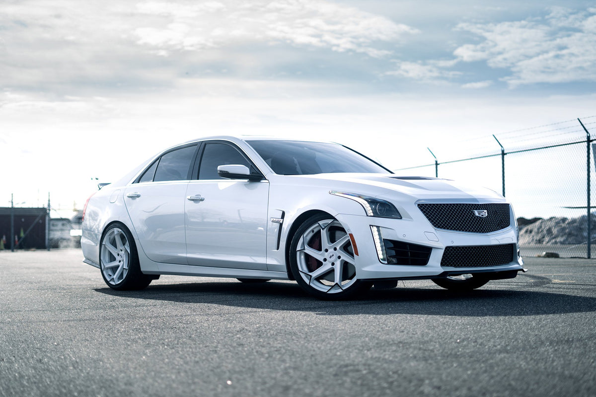 Niche M257 Flash Gloss White with Black on a 2019 Cadillac CTS-V