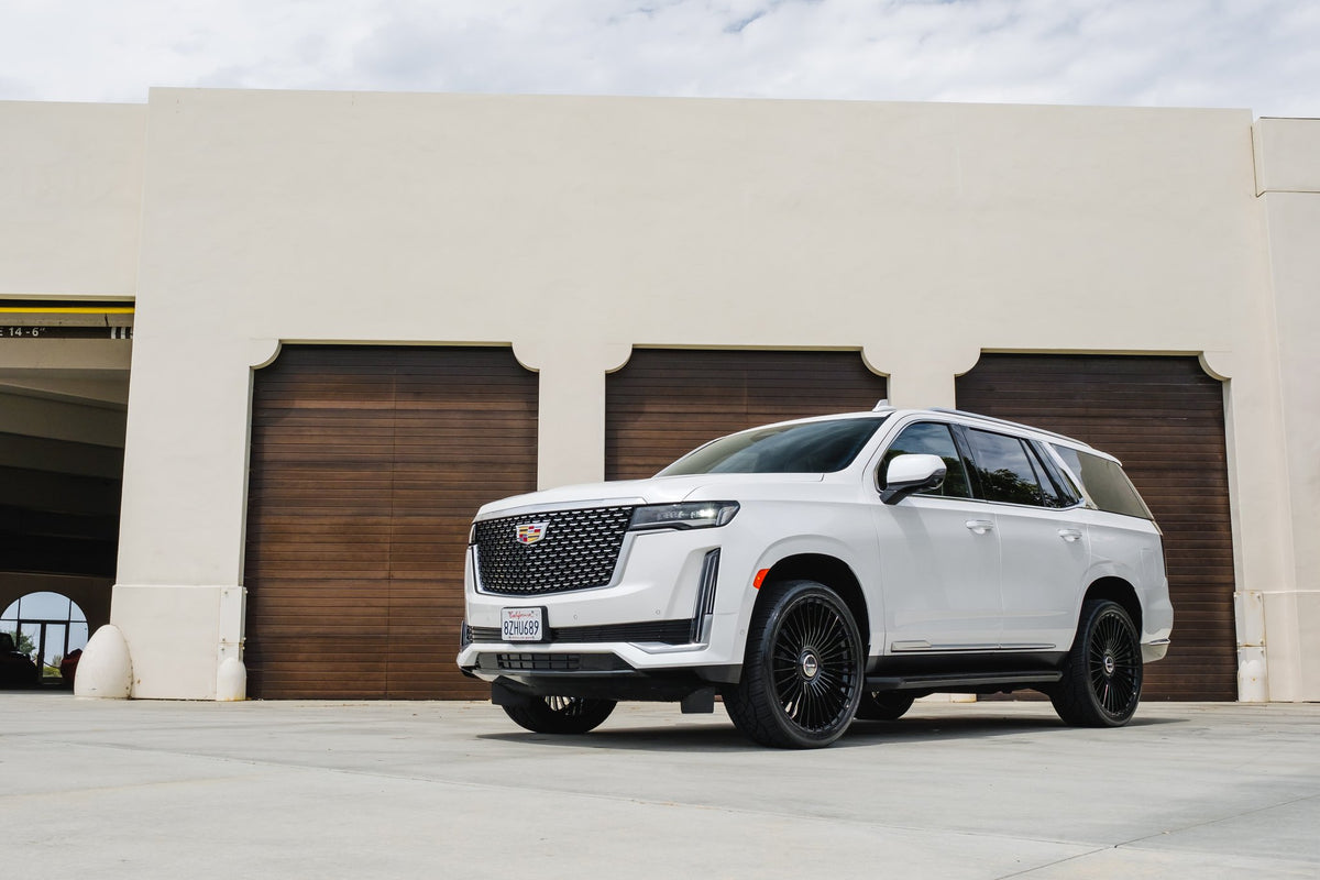 Niche NC282 Serene Gloss Black on a Cadillac Escalade