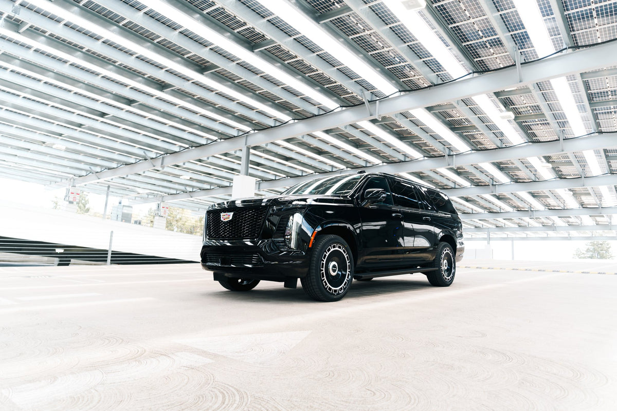 Niche NC287 Venice Gloss Black with Machined Face on a 2026 Cadillac Escalade