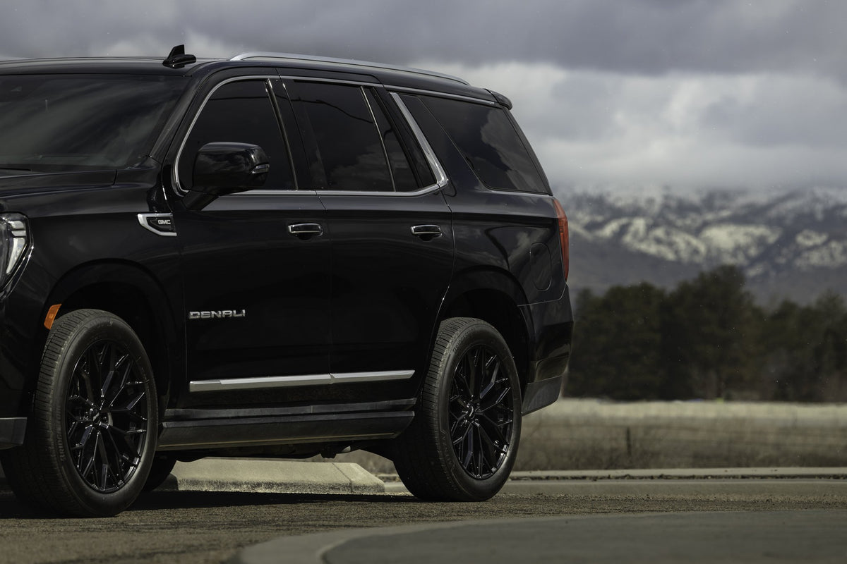 Petrol PE006 P5E Gloss Black on a GMC Yukon Denali