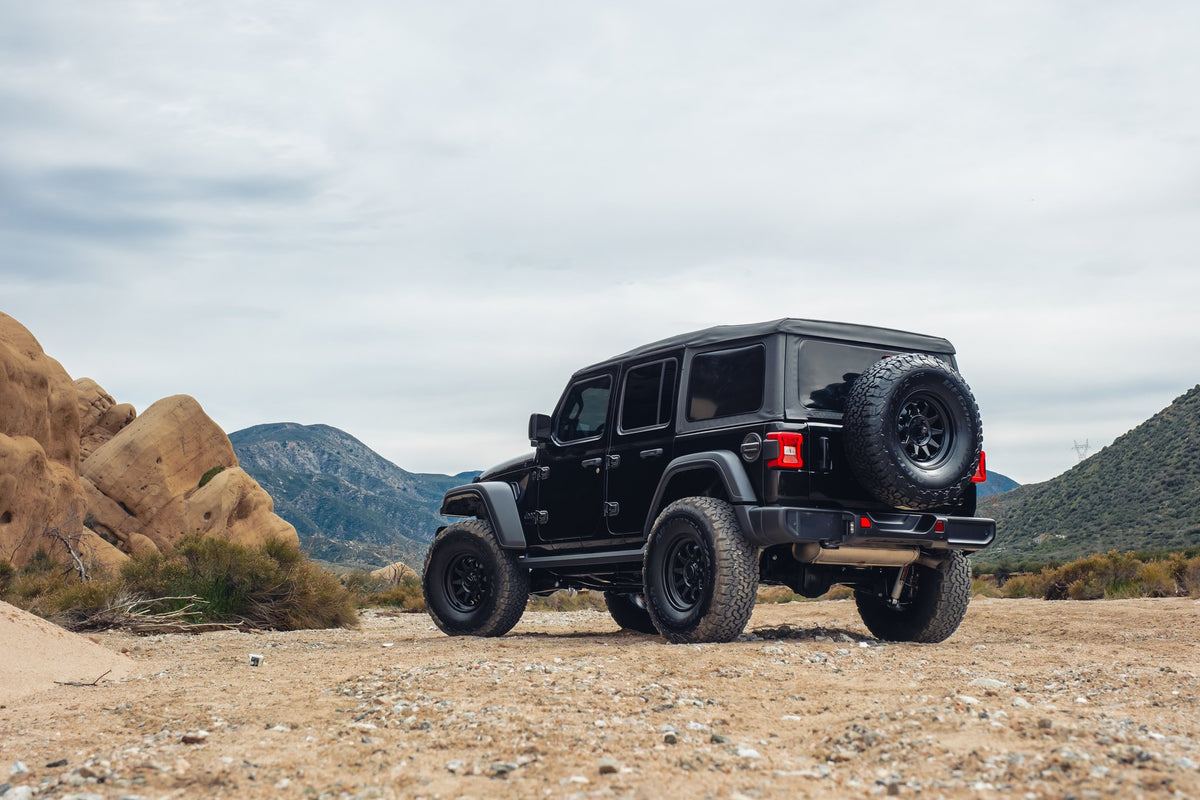 Pro Comp PA203 Beacon Matte Black on a 2022 Jeep Wrangler