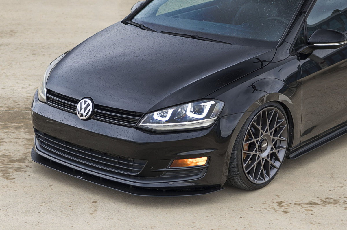 Rotiform R166 BLQ-C Anthracite on a VW Golf MK7