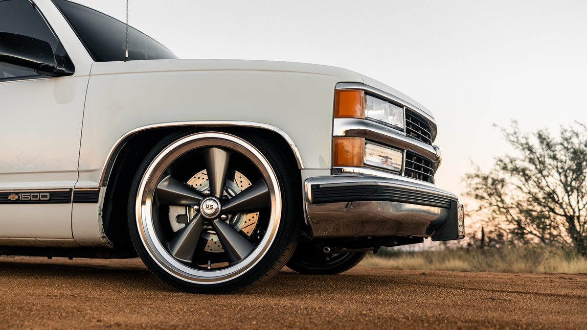U.S. Mags U137 TS Anthracite with Diamond Cut Lip on a Chevy C1500