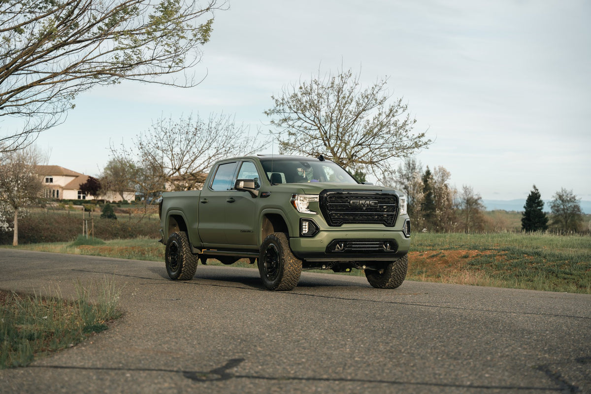 XD XD870 Bomber Matte Black with G-Blk Ring on a GMC Sierra Denali